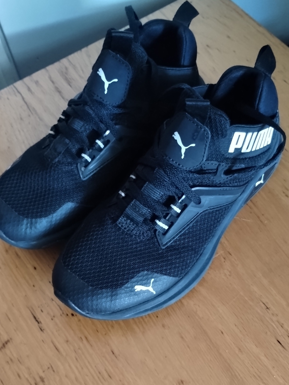 Puma Kids Lace Up,Black Low-Top Athletic Sneakers with White Logos Size 4